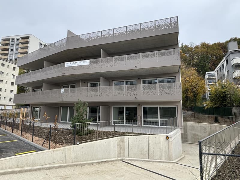 2190 - Studio neuf au rez-de-chaussée (5)