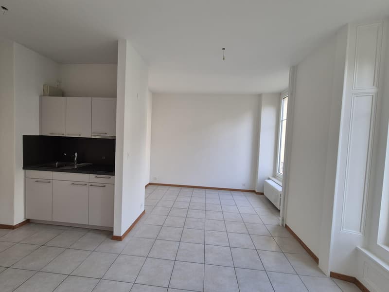 Studio au 1er étage à louer à Neuchâtel (2)