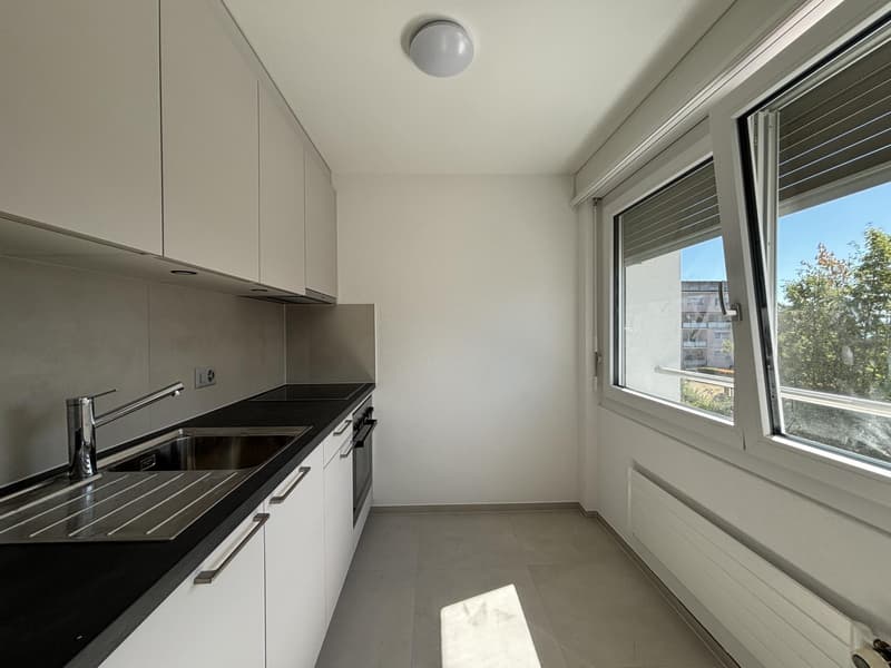 Studio rénové au 2ème étage à louer à Peseux (3)