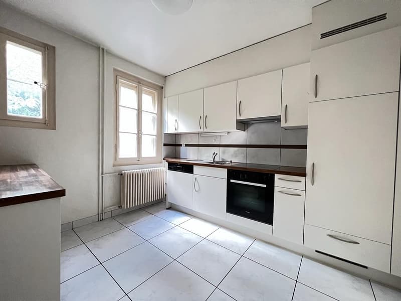 Appartement de 3,5 pièces au coeur du centre historique de Neuchâtel (3)