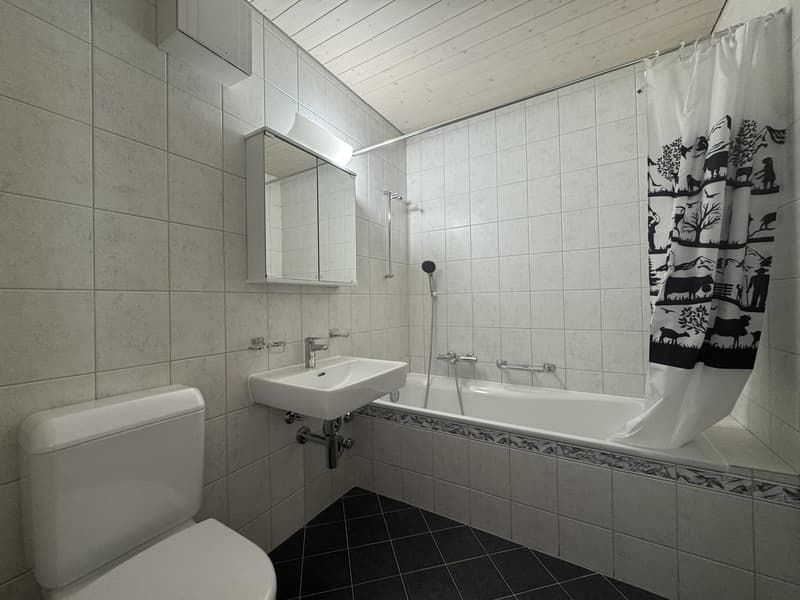 Premier loyer offert - grand appartement 4 pièces de 115 m² avec balcon ? La Sagne (7)