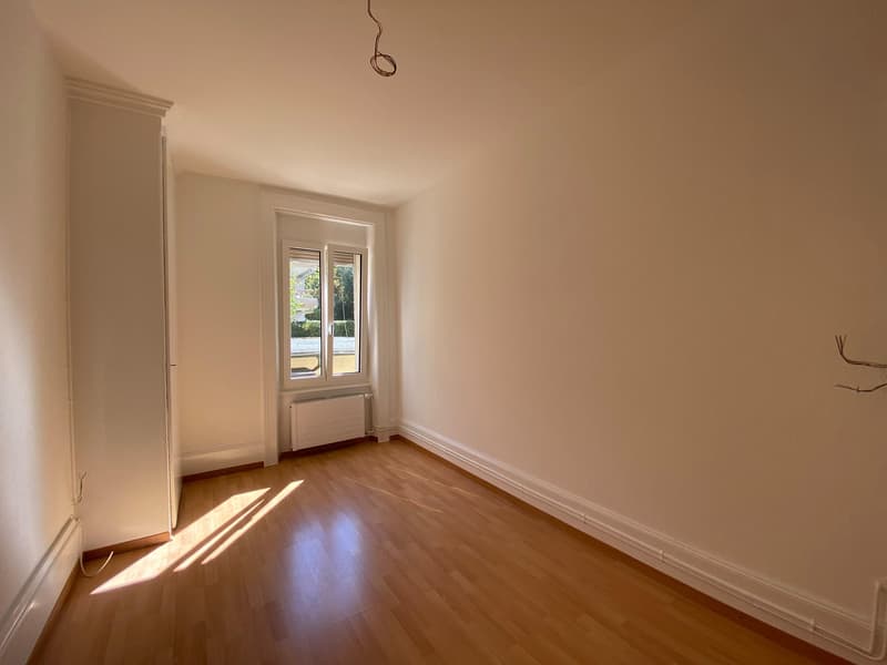 Appartement 3 pièces rénové avec cachet à louer ? Bienne (4)