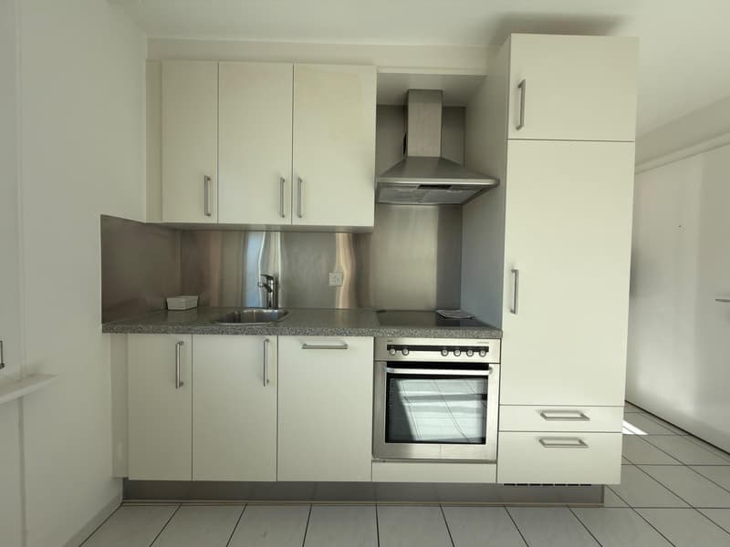 Appartement 1.5 pièces à la Rue du Milieu 19, Bienne (2)