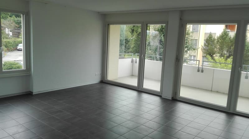 Moderne 4.5-Zimmer-Wohnung mit Balkon für Ihre Familie (8)