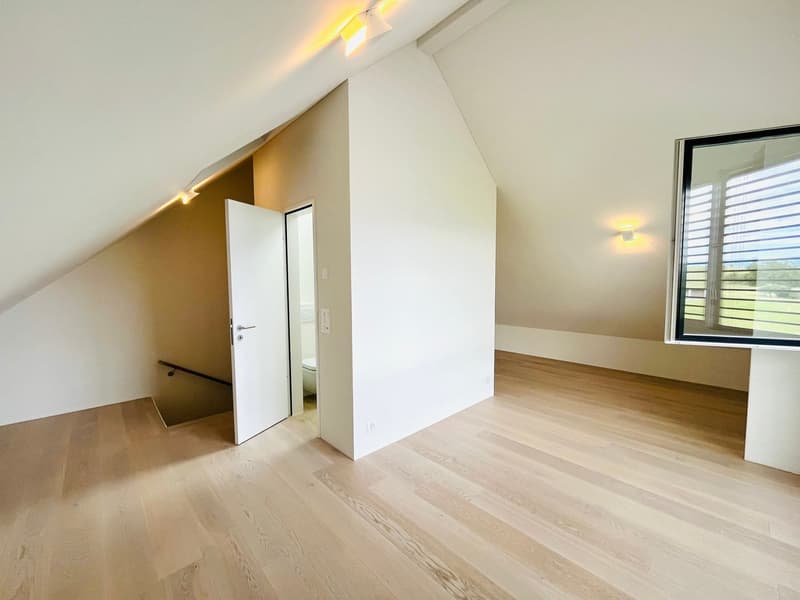 Dachgeschoss mit Badezimmer