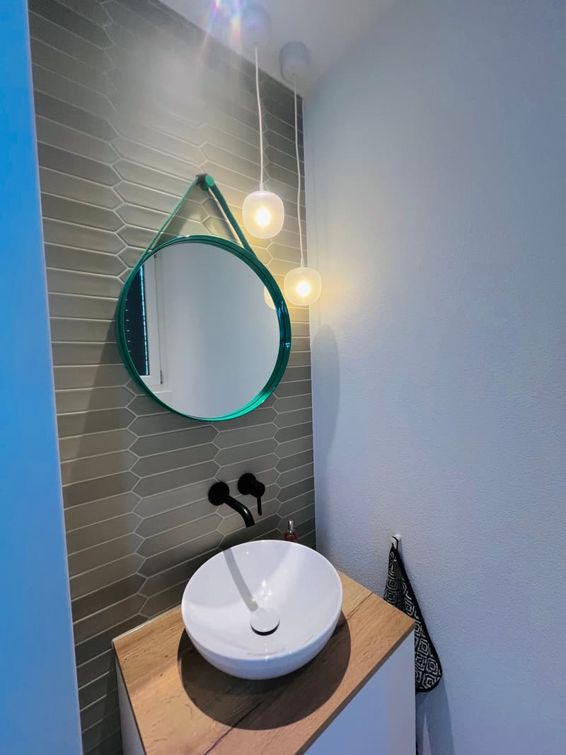 Separates Gäste-WC im EG