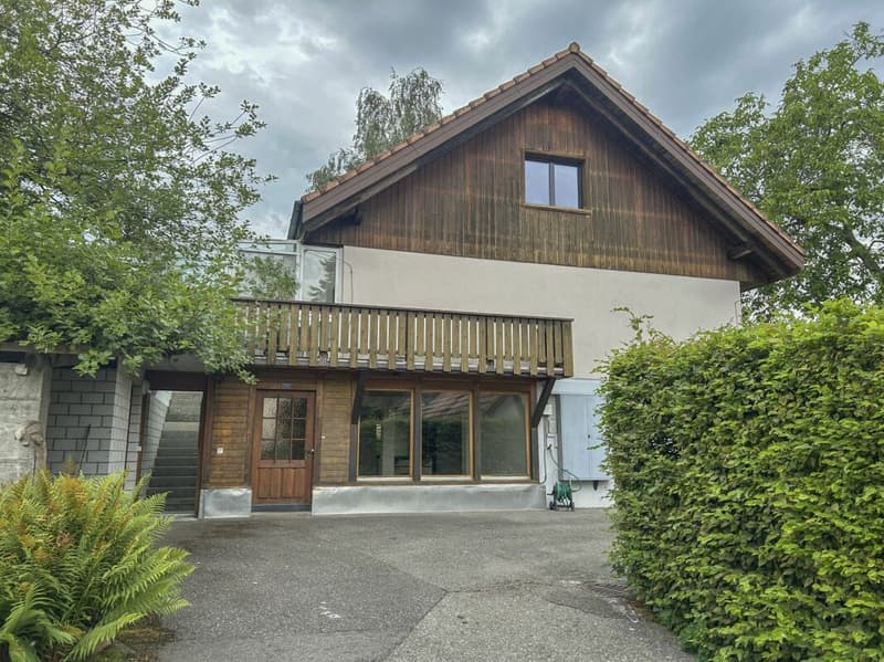 grosszügiges Wohnhaus mit vielen Möglichkeiten (13)