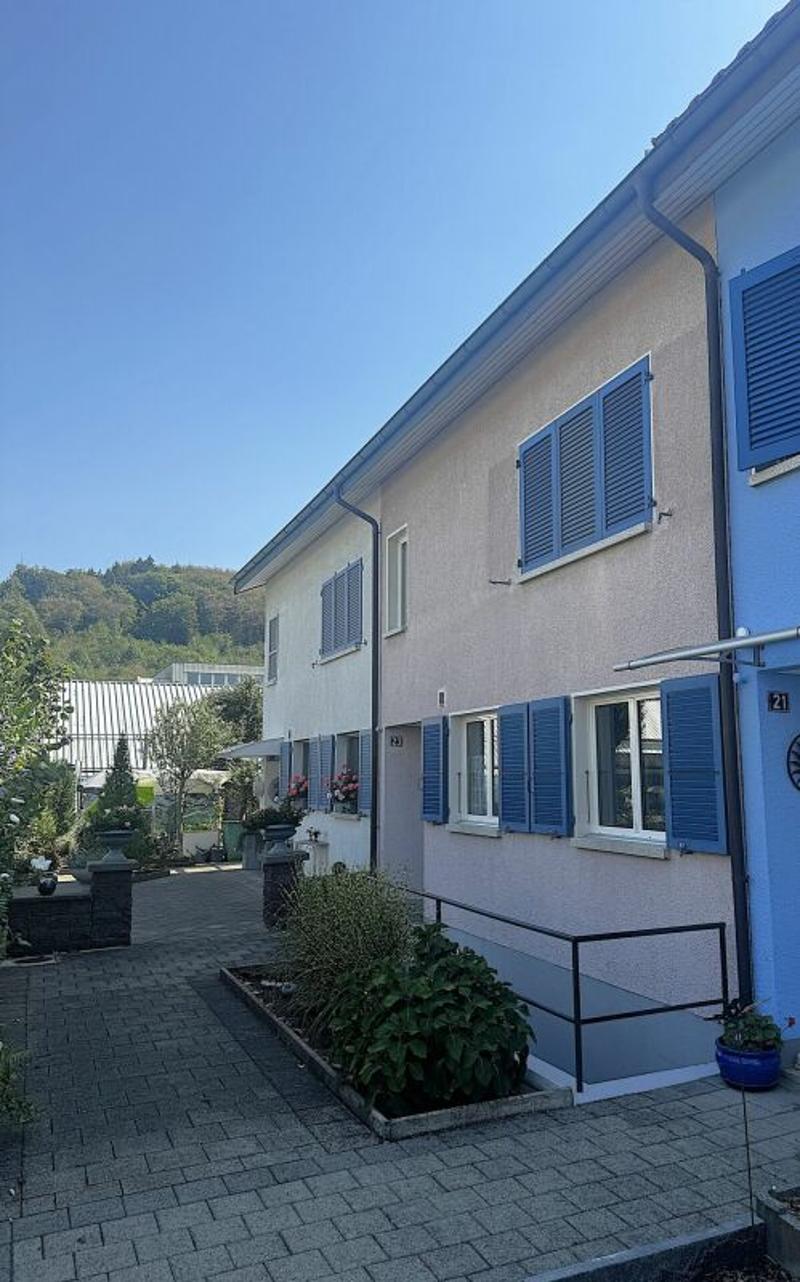 Ein eigenes Haus. Ein eigener Garten. Einfach etwas Gäbigs. (12)