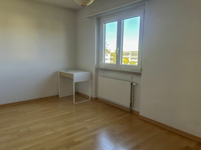 freistehendes Einfamilienhaus auf grossem Grundstück (4)