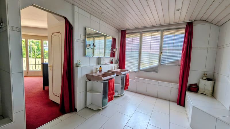 Traumhafte Landhausvilla mit herrlichem Ausblick (40)