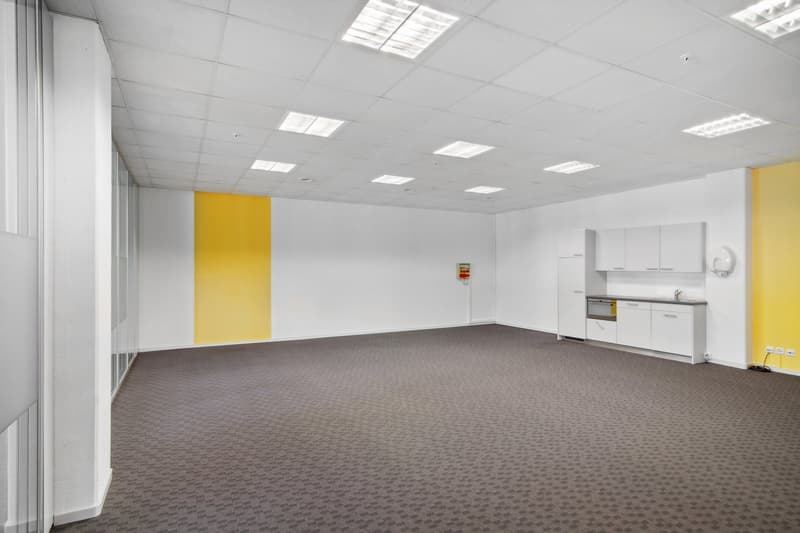 Raum für Ideen - ausgebaute Bürofläche zu fairen Konditionen! (5)