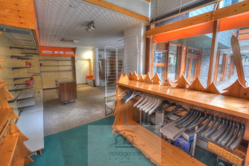DSC_1194_5_67_8_tonemapped