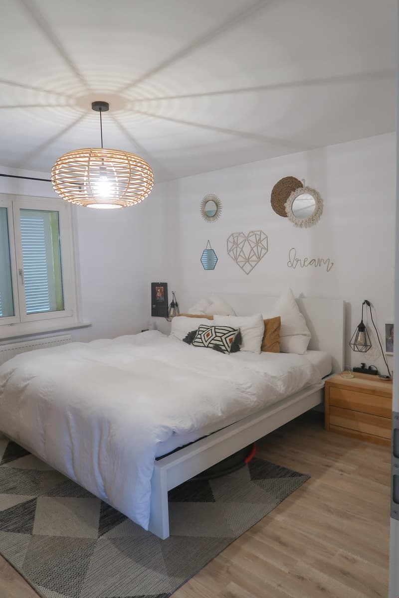 Schöne, helle 4.5 Zimmerwohnung mit toller Aussicht (8)