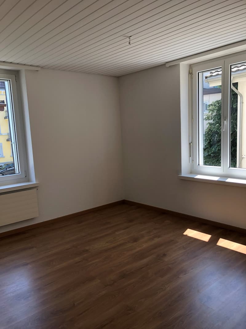 Moderne 2.5 Zimmerwohnung in Rorschach zu vermieten (5)