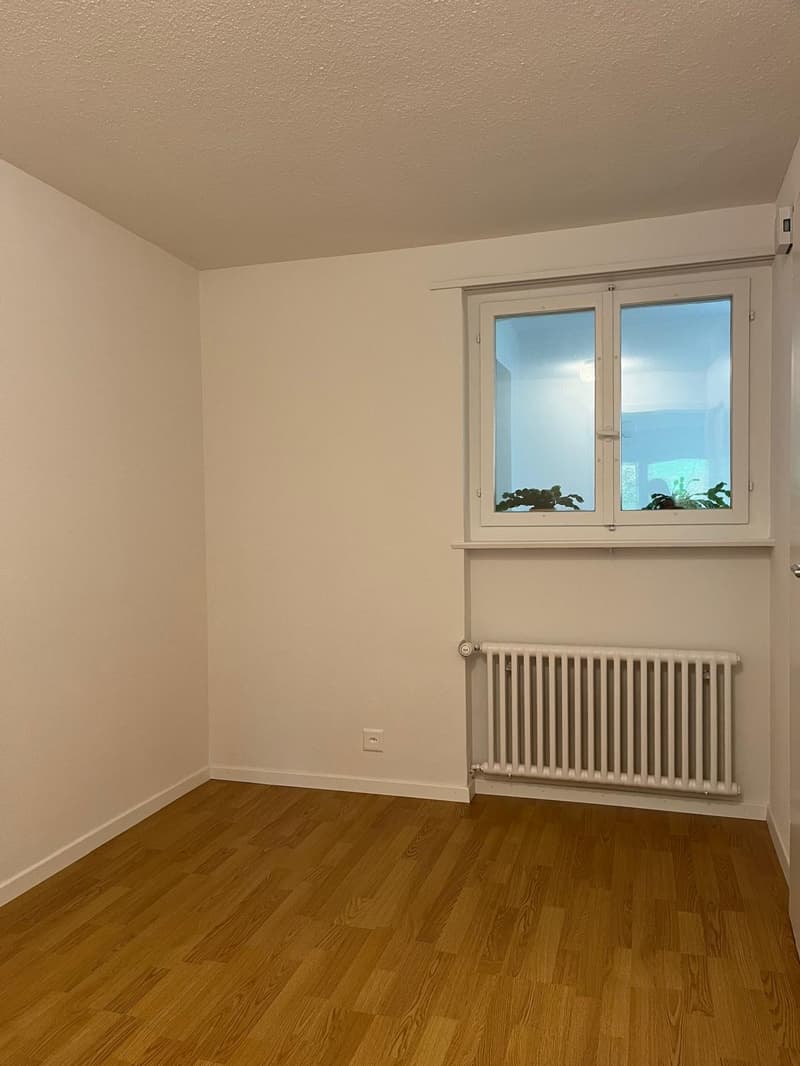 Schöne 2.5 Zimmerwohnung mit Balkon (9)