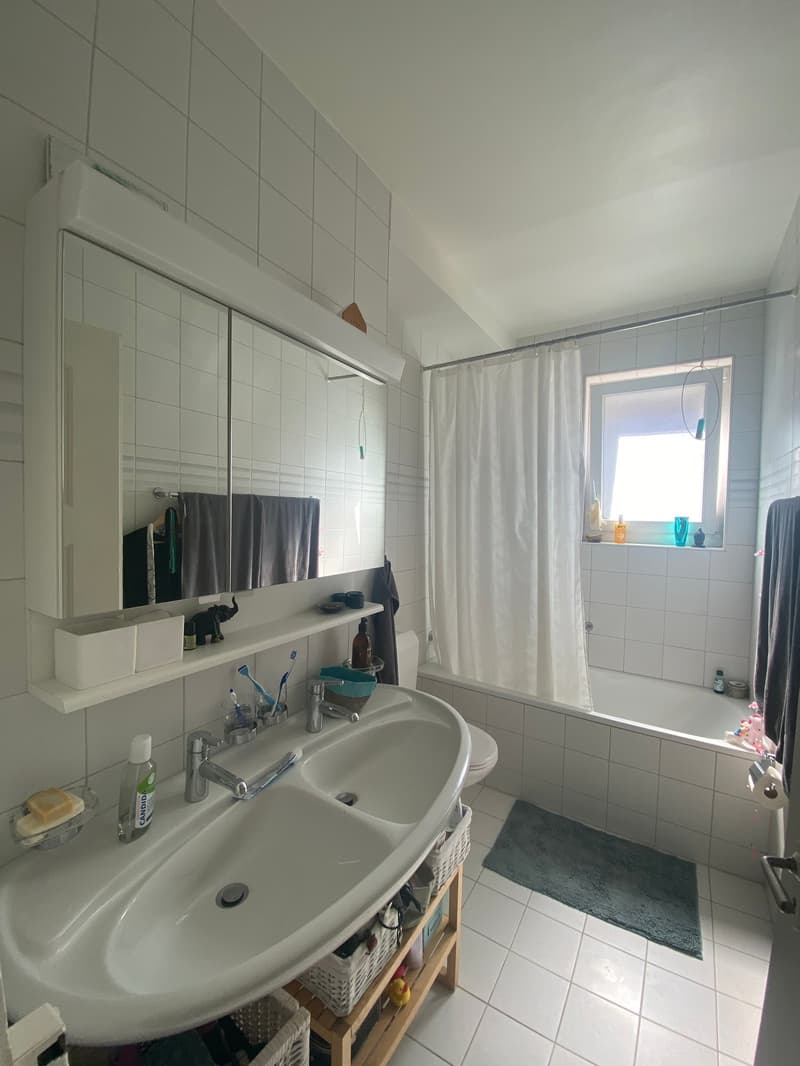 Charmante 3-Zimmer-Altbauwohnung mit Balkon in Bern (5)