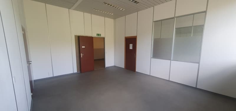 Büros von 279 m² in Penthalaz (13)