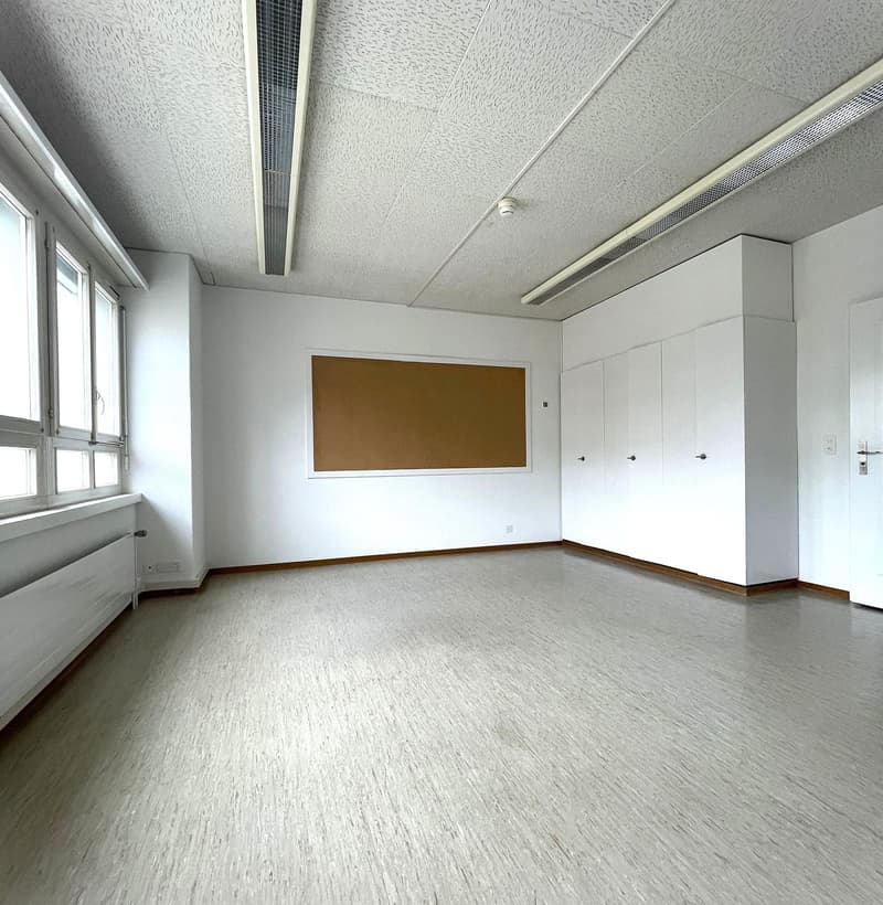 Zweiraum-Büro inmitten des Bernapark Areals (4)