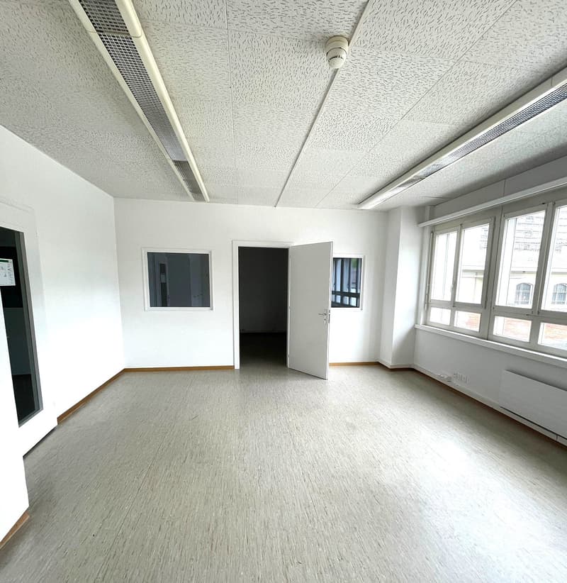 Zweiraum-Büro inmitten des Bernapark Areals (2)