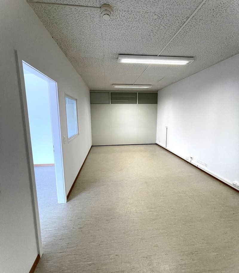 Zweiraum-Büro inmitten des Bernapark Areals (5)