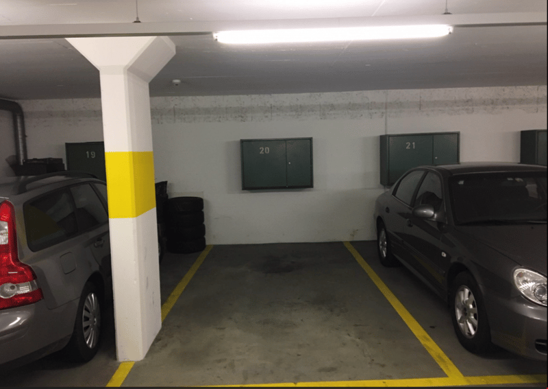 Einstellhallenplatz im Zentrum von Biel zu vermieten (2)