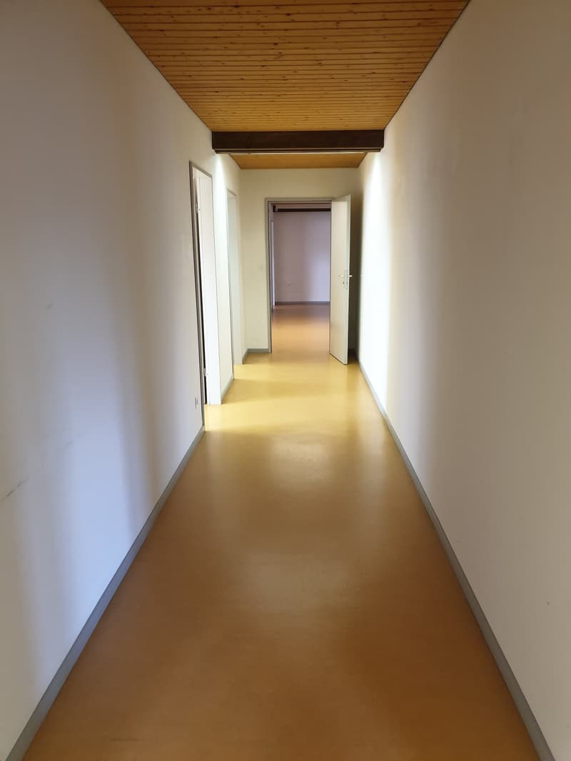 geräumiges Büro an zentraler Lage in Frick (6)