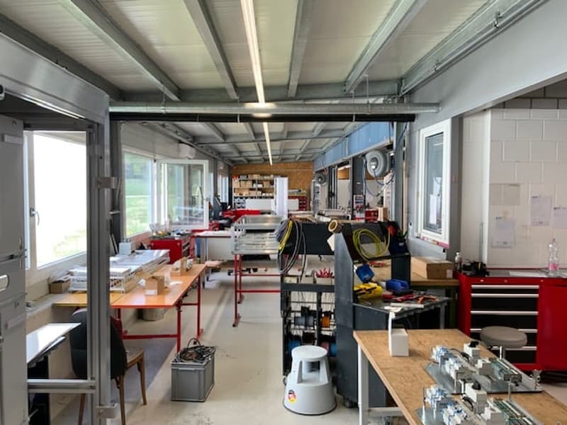 Rentable industrial and office space in Murten (10)