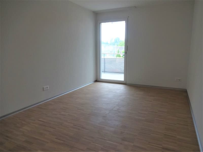 Moderne 4.5-Zimmerwohnung mit grosszügigem Balkon (10)