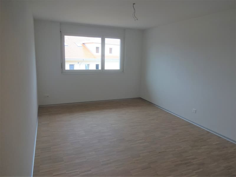 Moderne 4.5-Zimmerwohnung mit grosszügigem Balkon (8)
