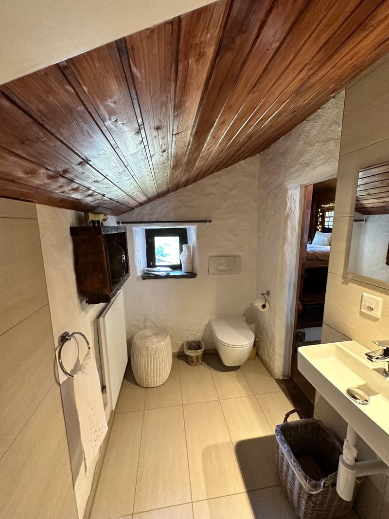 Spycher (Chalet) WC Duschen-Bereich