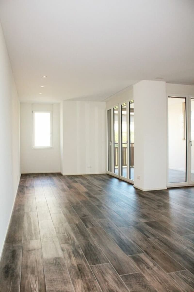 2 1/2-Zimmer-Wohnung im 1. OG (3)