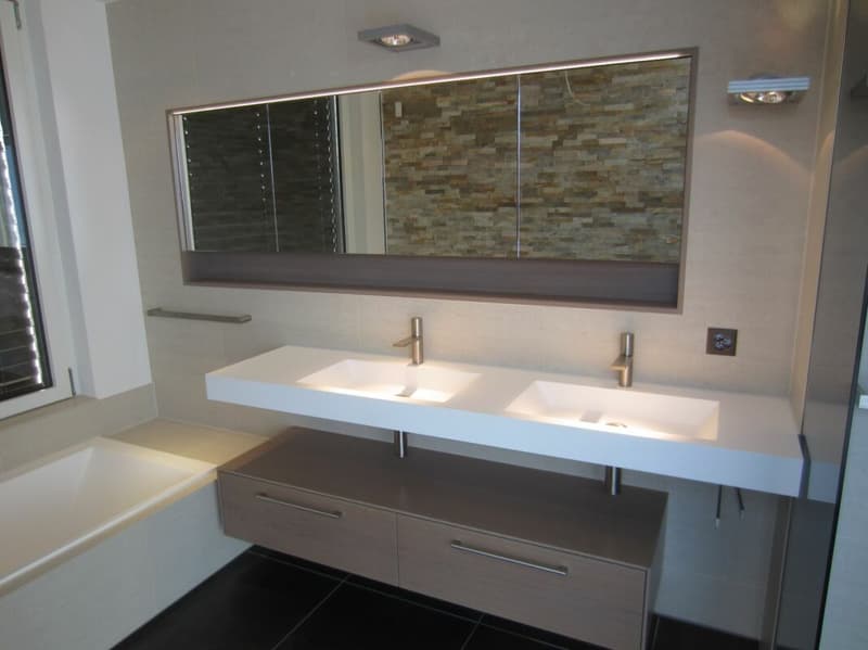 exlusive Villa mit Einliegerwohnung/Büro (6)