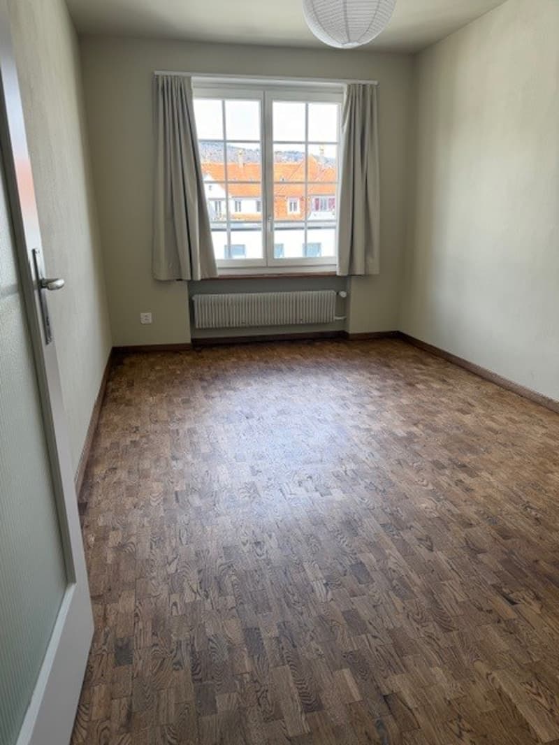 Vivre à Stedtli Nidau - appartement 1 pièce partiellement rénové (4)