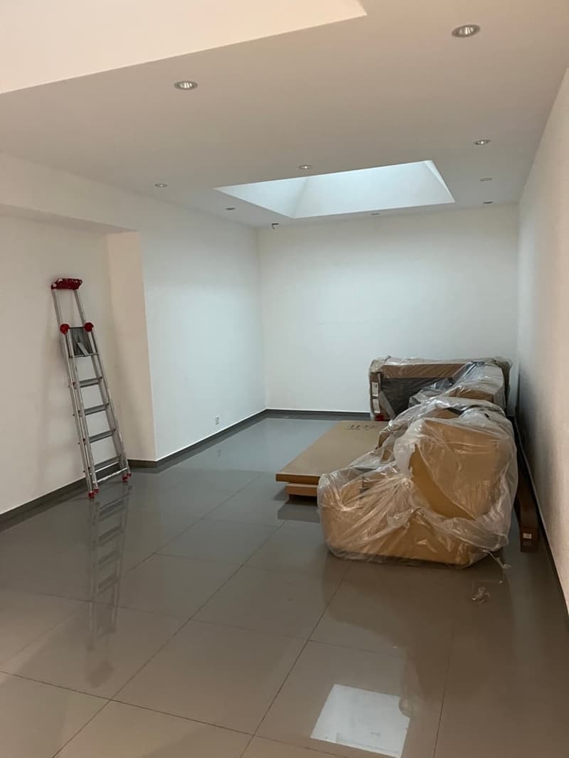 Spazio commerciale direttamente sulla via dello shopping della città di Biel (6)