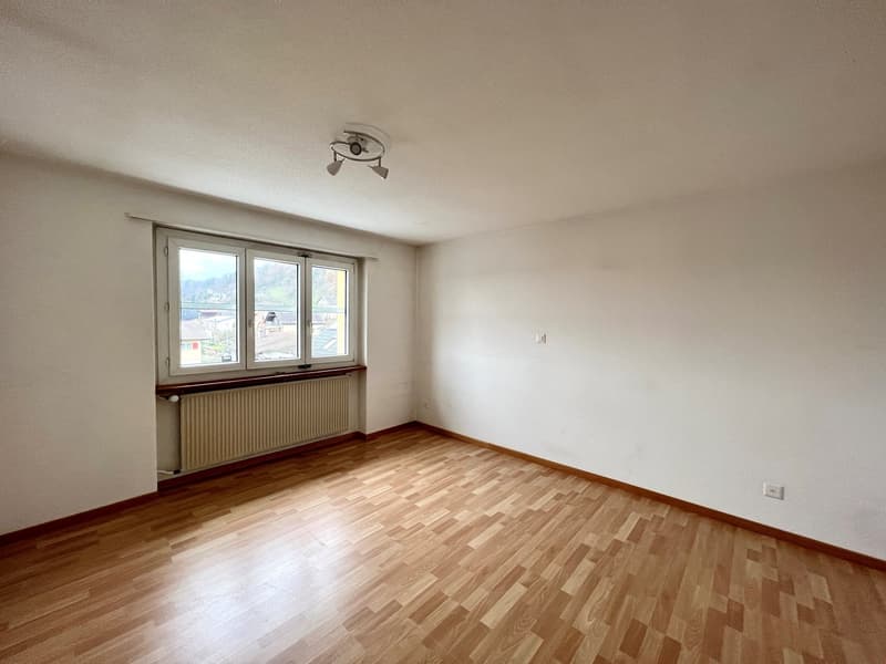 Renovierte 2-Zwg an ruhiger Lage im Einfamilienhausquartier (5)