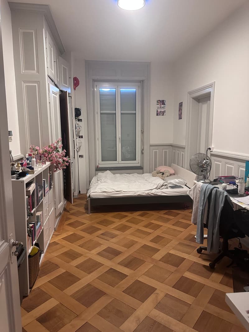 Stillvolle 5.5-Zimmer-Altbauwohnung im Herzen von Biel - direkt bei der Einkaufsmeile (9)
