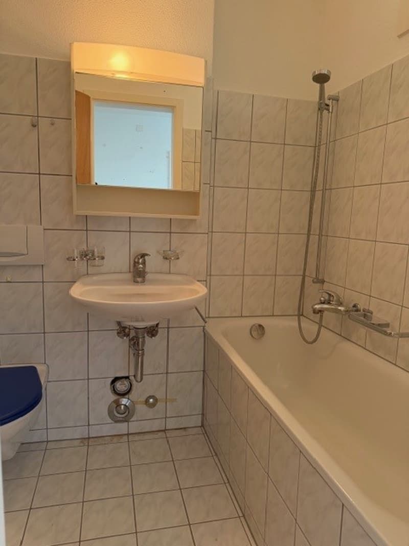 Ruhig gelegen und preislich sehr interessant - 3.5 Zimmerwohnung (3)