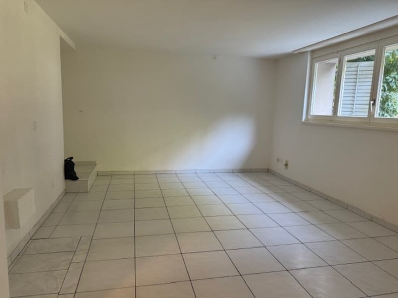 Vielseitiger 2-Zimmer-Hobbyraum mit Tageslicht im Herzen von Biel (2)