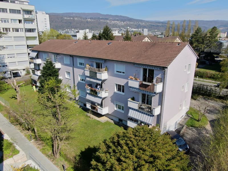 Stadtgrenze Biel/Nidau - Renovierte 3-Zimmerwohnung mit Balkon (1)