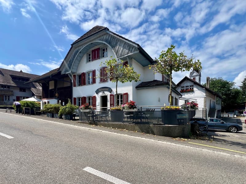 Studio in Lüscherz: Wohnen, wo andere Urlaub machen (1)