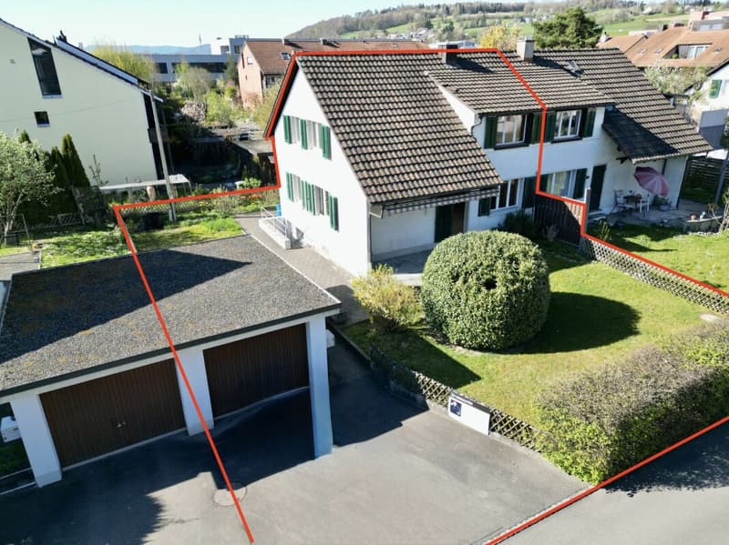 Charmante und gemütliche, einseitig angebaute Einfamilienhaus (2)