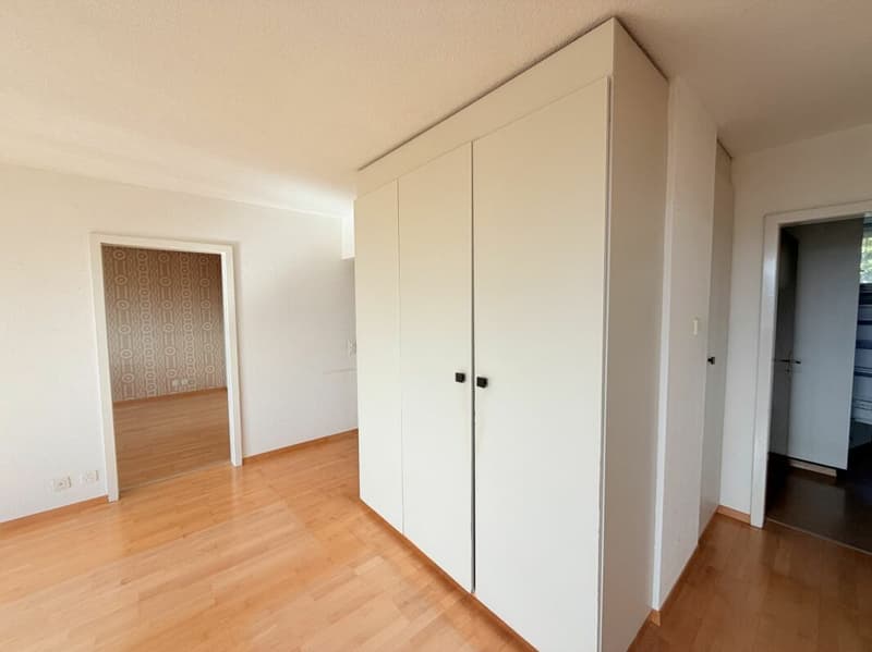 Grosszügiges Einfamilienhaus mit separater Einliegerwohnug und Weitsicht (18)