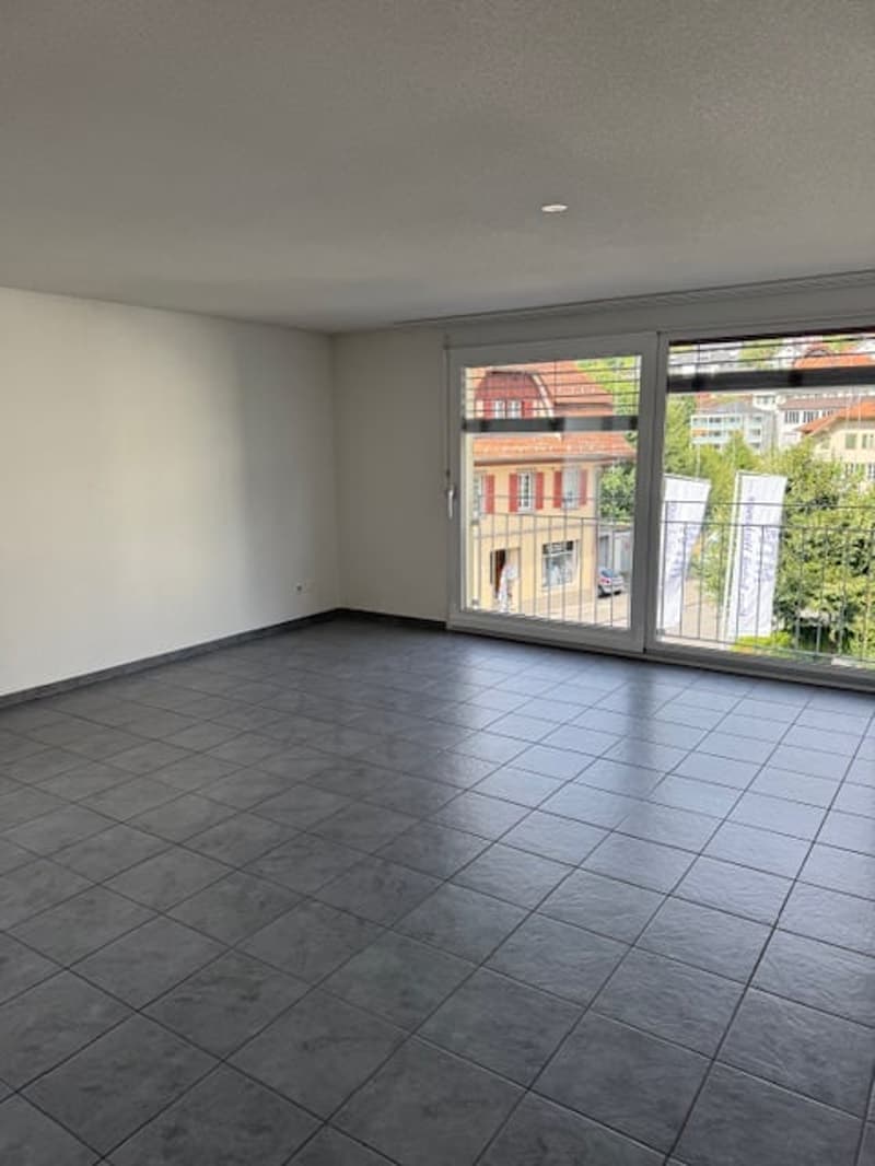 Helle 4.5-Zimmer-Wohnung mit Bergblick und Balkon in Toffen (4)