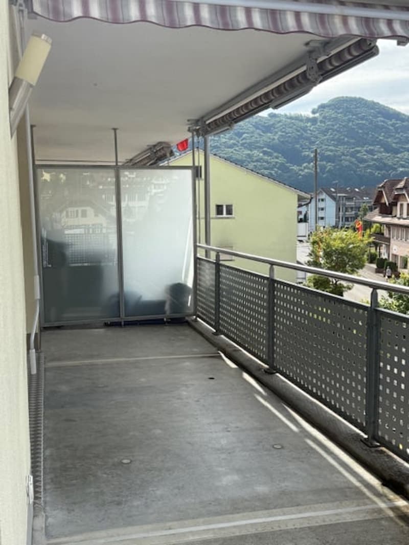 Helle 4.5-Zimmer-Wohnung mit Bergblick und Balkon in Toffen (13)