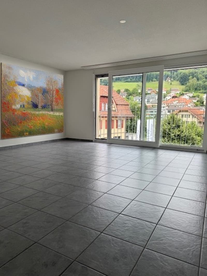 Helle 4.5-Zimmer-Wohnung mit Bergblick und Balkon in Toffen (5)