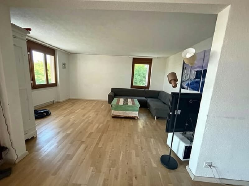 Charmante 4-Zimmer-Wohnung mit Seeblick in Oberhofen am Thunersee (8)