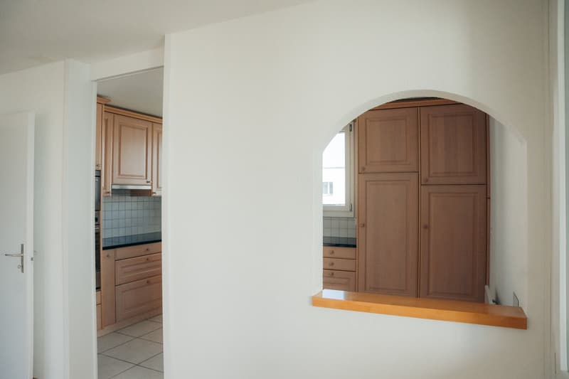 Moderne 4.5-Zimmer-Attikawohnung mit Cheminée in Thun (11)
