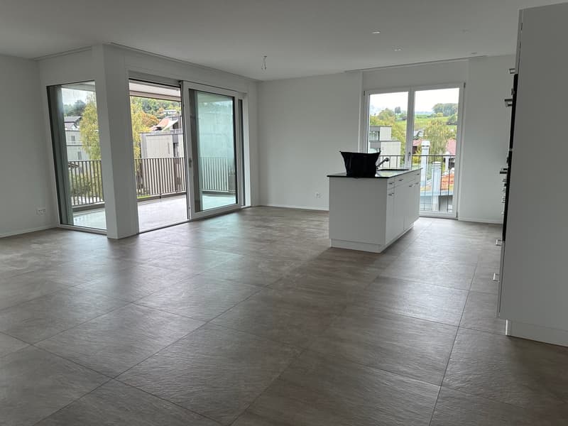 Moderne 4-Zimmer-Neubauwohnung mit Balkon und schöner Aussicht in Uetendorf (10)