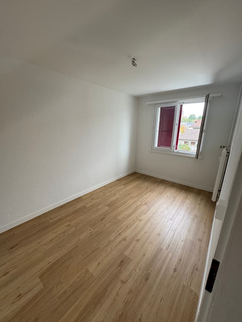 Helle, charmante 4-Zimmer-Wohnung an ruhiger Lage (7)