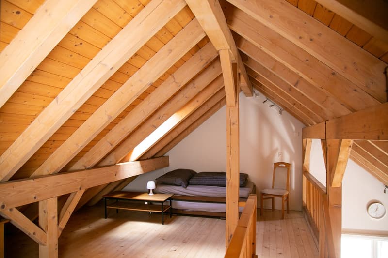 Gemütliche 3-Zimmer-Dachwohnung mit Balkon in Goldiwil b. Thun (10)